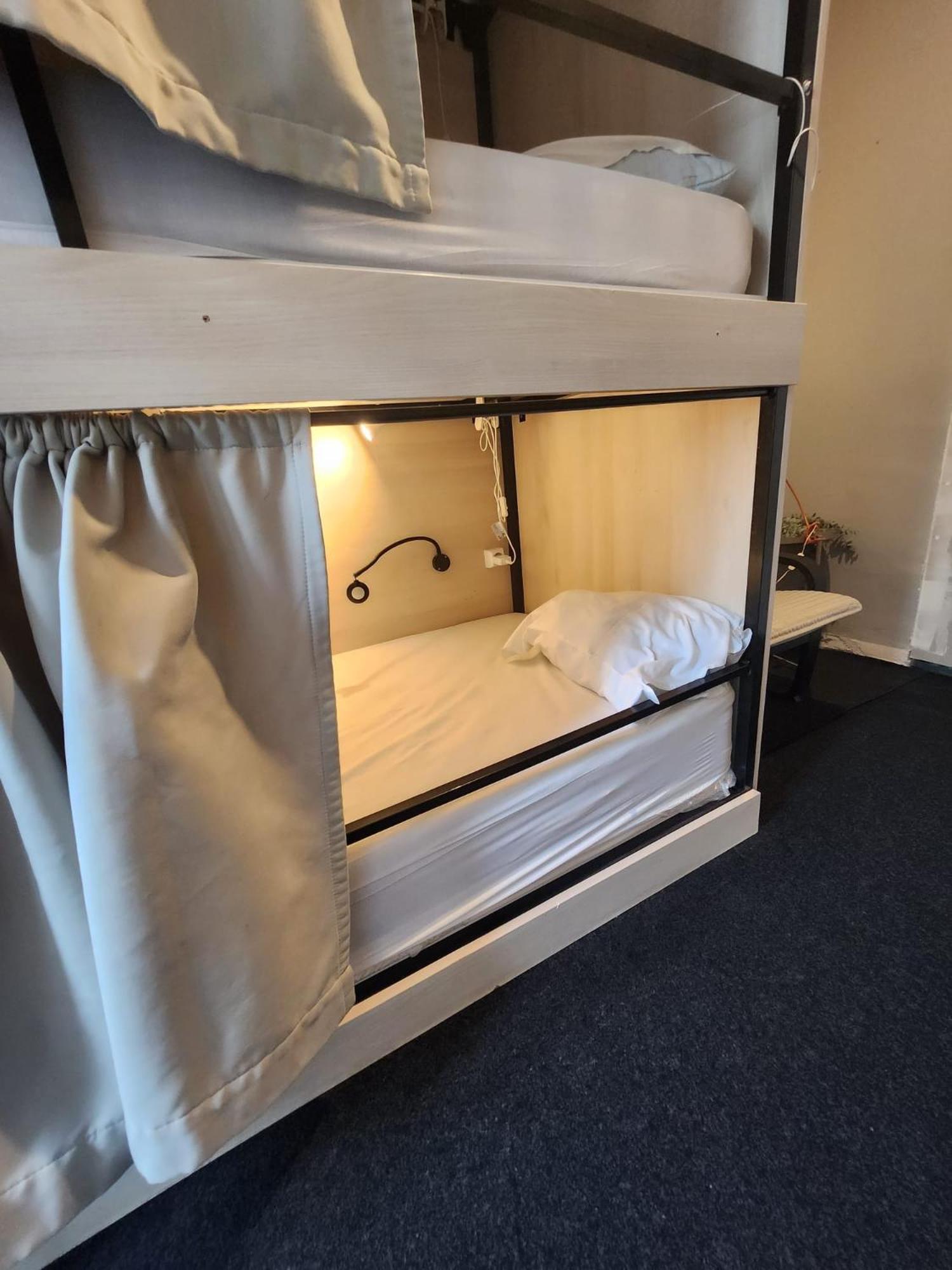 Daora Lisbon Low Cost Hostel Экстерьер фото